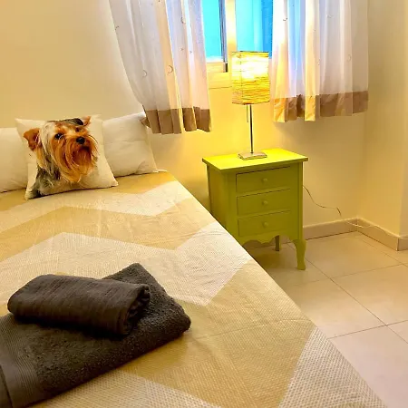 Spacious, Comfortable And Close To The Apartamento