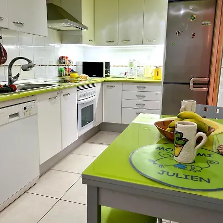 Spacious, Comfortable And Close To The Apartamento *