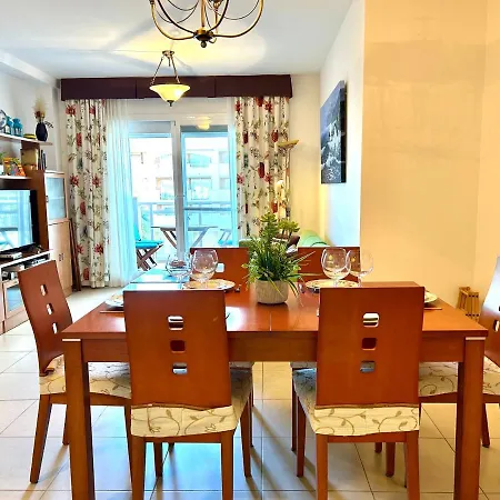 Spacious, Comfortable And Close To The Appartement