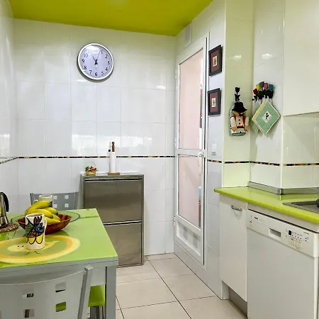 Spacious, Comfortable And Close To The * Torre Del Mar